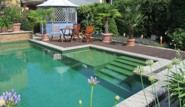 Une membrane pour piscine en PVC solide et esthétique