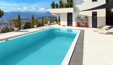 Le modèle Levant medium, une nouvelle piscine coque signée Génération Piscine