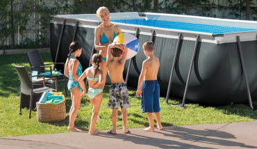 Une piscine en kit signée Intex