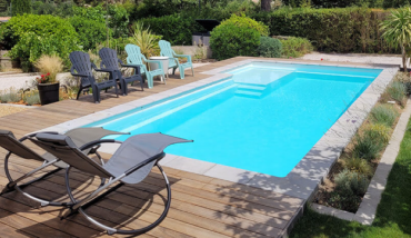 La piscine Larimar, un modèle de piscine coque qui entre dans la garantie 30 ans d'Alliance Piscines