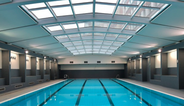 Une piscine secrete interdite au moins de 16 ans