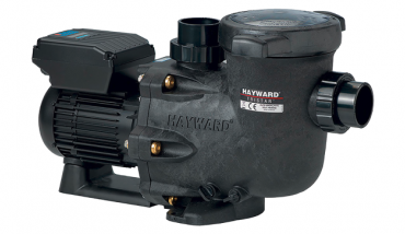 Une pompe de filtration pour la piscine avec 250 € de remise grâce à Hayward