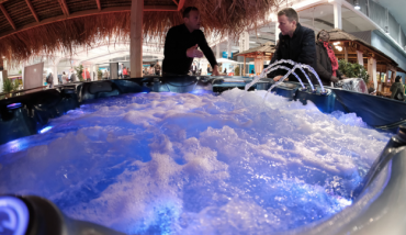 Un spa exposé au salon Piscine & Jardin de Marseille 2023