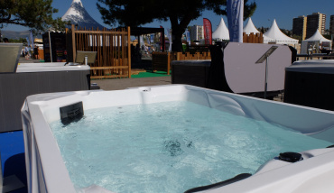 Un exemple de spa exposé au salon piscine, spa et jardin de la Côte d'Azur