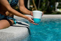 Ico d'Ondilo veille sur la qualité de l'eau de la piscine