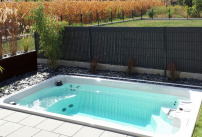La M'Water, mi-piscine, mi-spa, développée par Aquilus