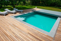 La couverture de piscine C-Design d'Azenco