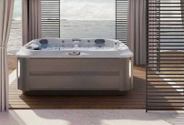 Des spas et spas de nage de la marque Jacuzzi en promotions lors des Summer Days