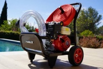PoolSam, une motopompe qui se sert de votre piscine pour lutter contre les incendies