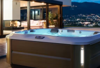 Le spa Jacuzzi J-335 proposé avec un crédit à 0 pour cent