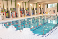 La piscine Champerret à Paris, lieu de l'exposition Reflex 2024