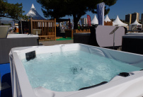 Un exemple de spa exposé au salon piscine, spa et jardin de la Côte d'Azur